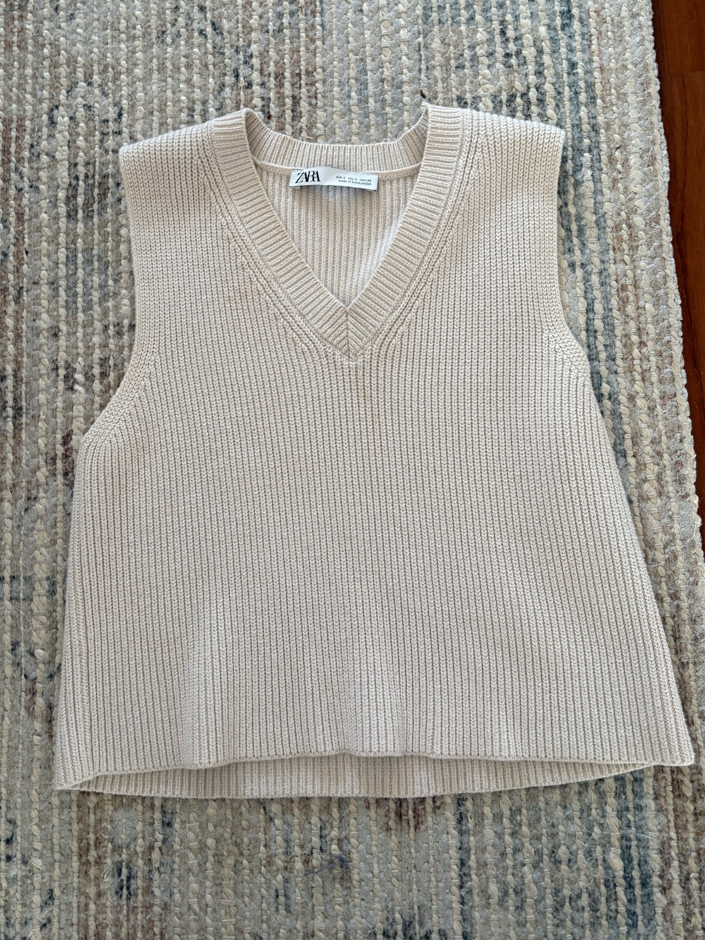 Zara Beige V-Neck Knit Tank Top